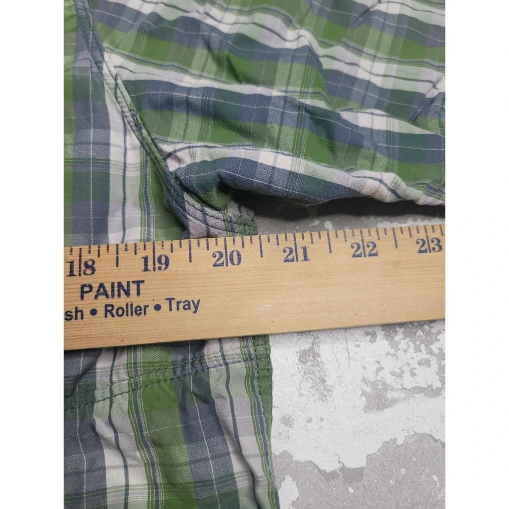 The North Face Short Sleeve Button Down Shirt Green Plaid Men's Size Medium M